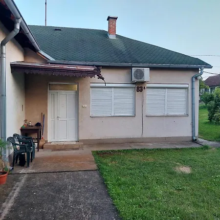 Privatni Smestaj Ristovic Preko Puta Poste 02 Konukevi